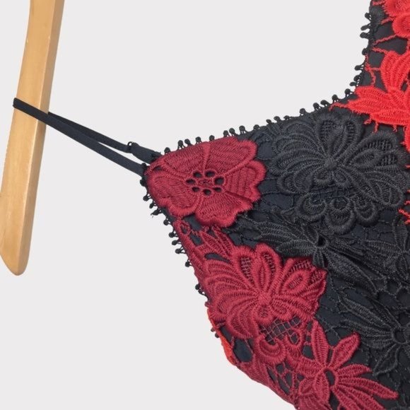 BEBE Floral Embroidered Spaghetti Strap Midi Dress Size 4 - Picture 6 of 12